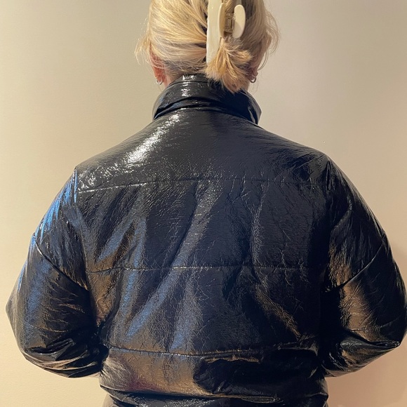 Shiny patent bomber jacket - Picture 2 of 3